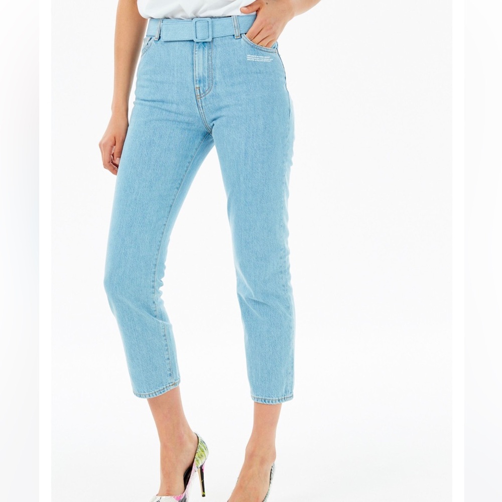 OFF-WHITE Thight Crop Denim with Belt in light blue wash - Picture 2 of 9